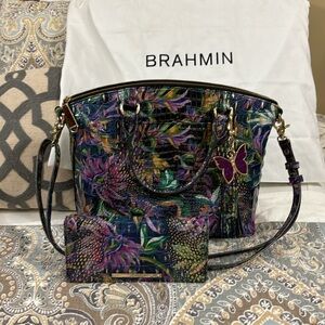 Great  Brahmin bag with matching addy wallet and tassel  & charm   Visionary